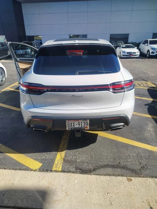 2025 Porsche Macan - Image 3 of 6
