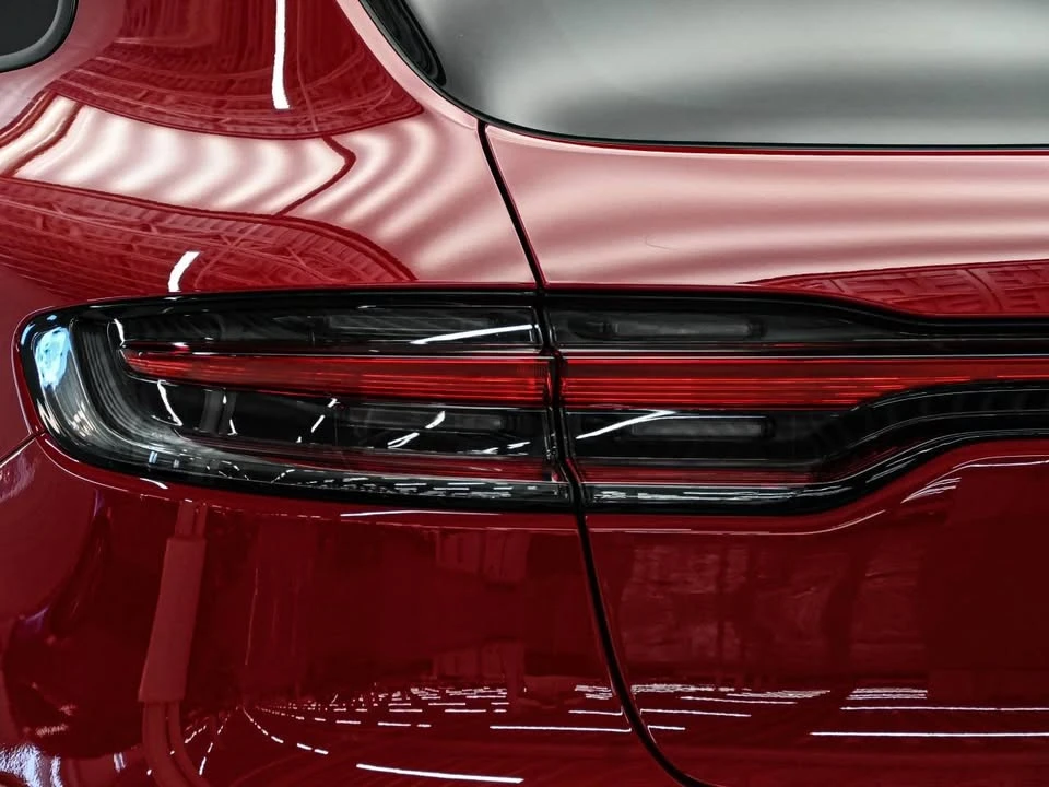 2025 Porsche Macan - Image 12 of 20
