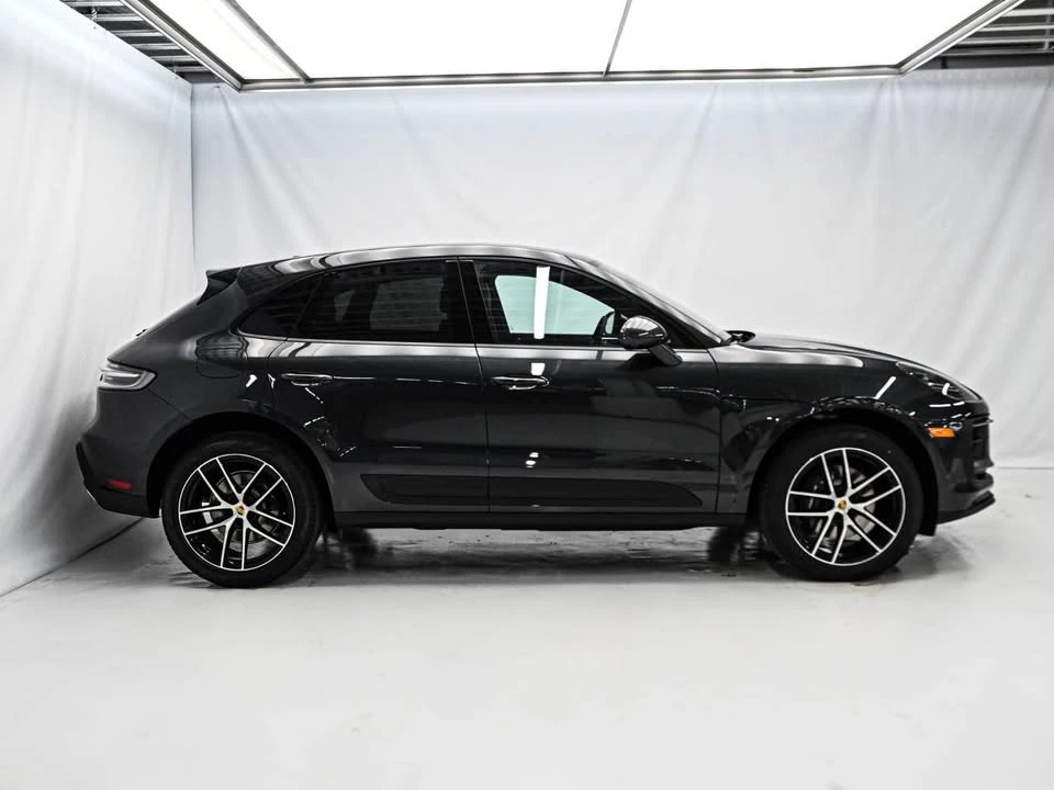 2025 Porsche Macan - Image 2 of 17