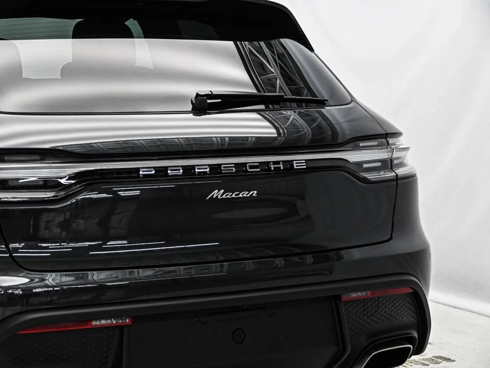 2025 Porsche Macan - Image 5 of 17