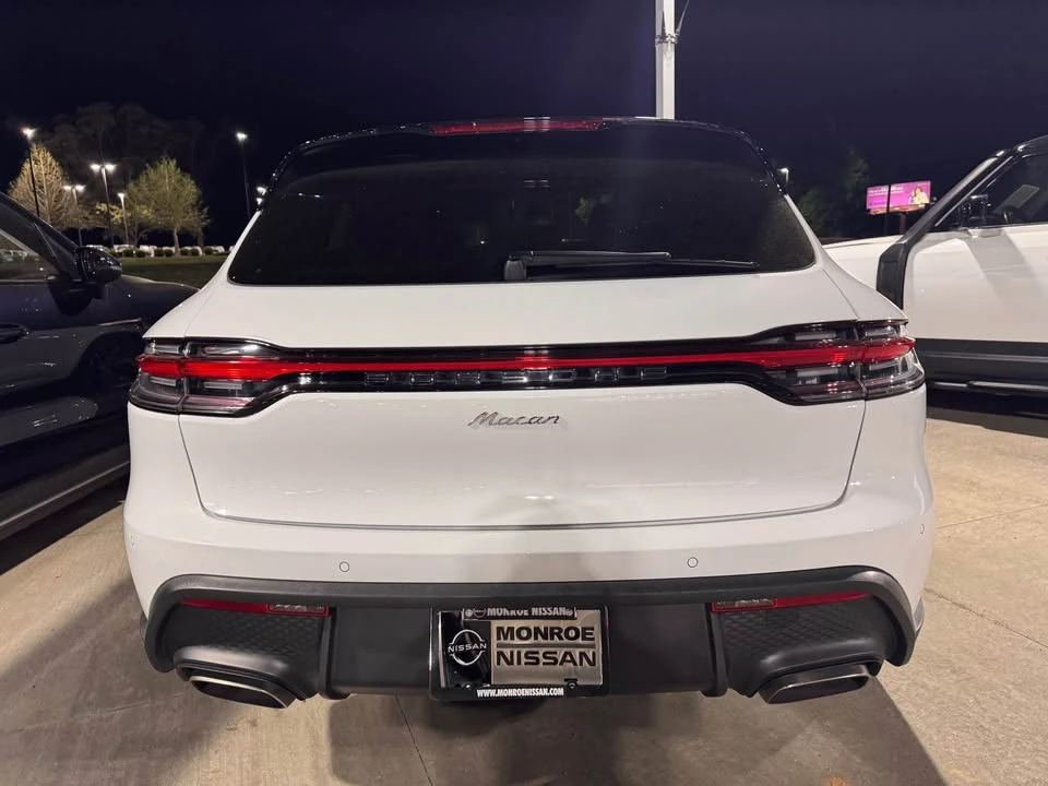 2025 Porsche Macan Electric - Image 5 of 6