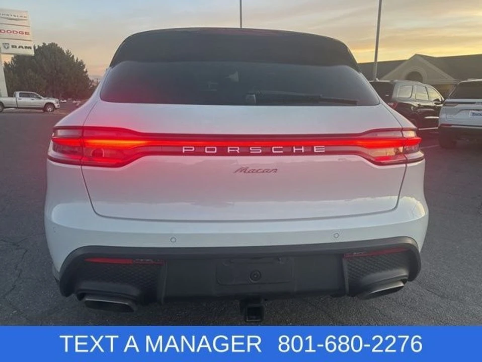 2025 Porsche Macan - Image 8 of 20