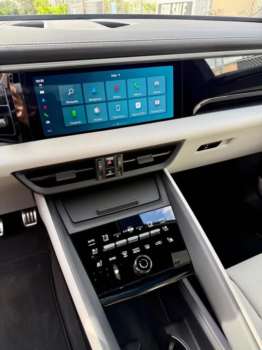 2025 Porsche Macan S - Image 5 of 9