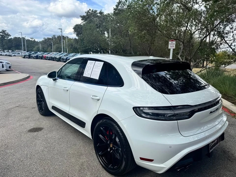 2025 Porsche Macan GTS - Image 5 of 9