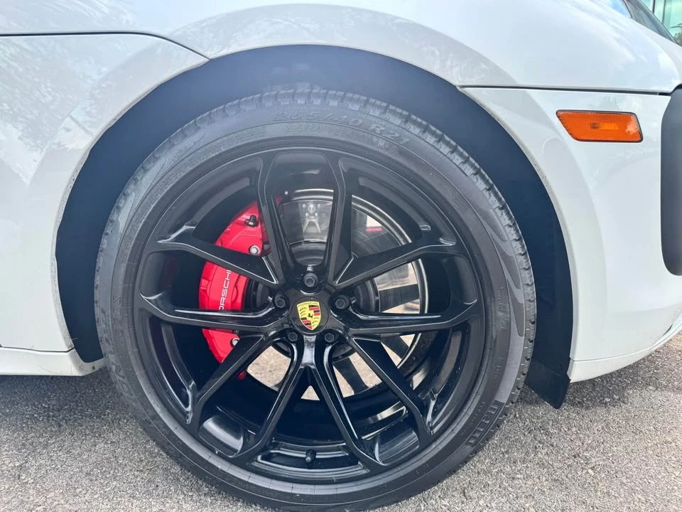 2025 Porsche Macan GTS - Image 3 of 9