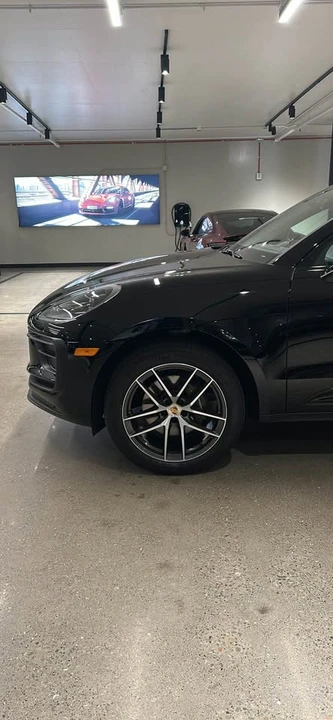 2025 Porsche Macan - Image 3 of 19