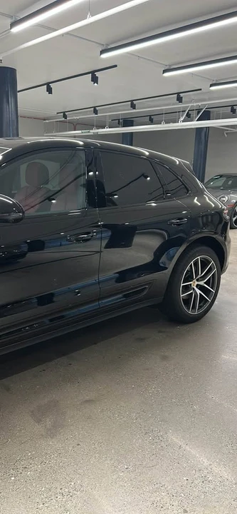 2025 Porsche Macan - Image 5 of 19