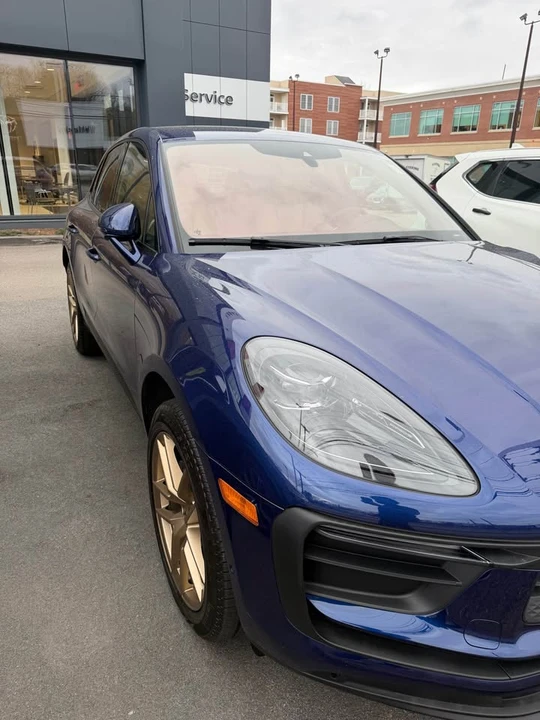 2025 Porsche Macan T - Image 7 of 7