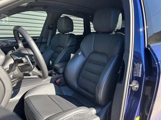 2025 Porsche Macan - Image 5 of 20