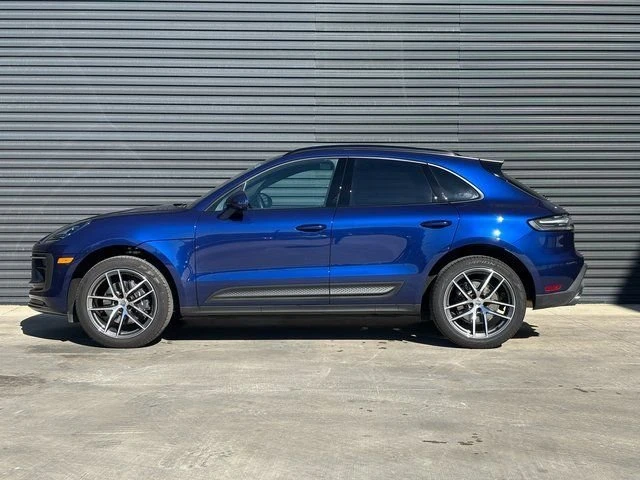 2025 Porsche Macan - Image 2 of 20