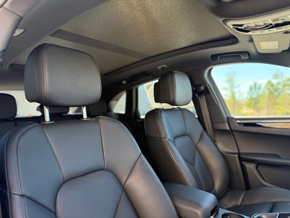 2025 Porsche Macan - Image 11 of 17
