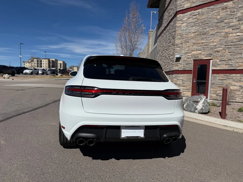 2025 Porsche Macan - Image 6 of 17