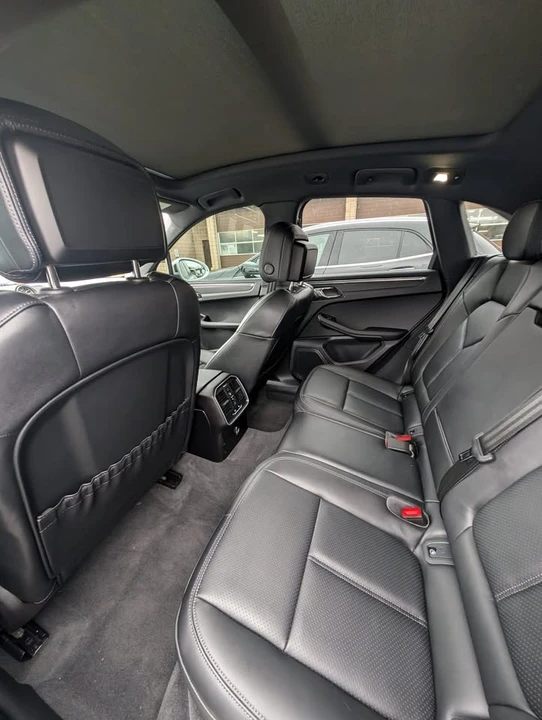 2025 Porsche Macan - Image 9 of 11