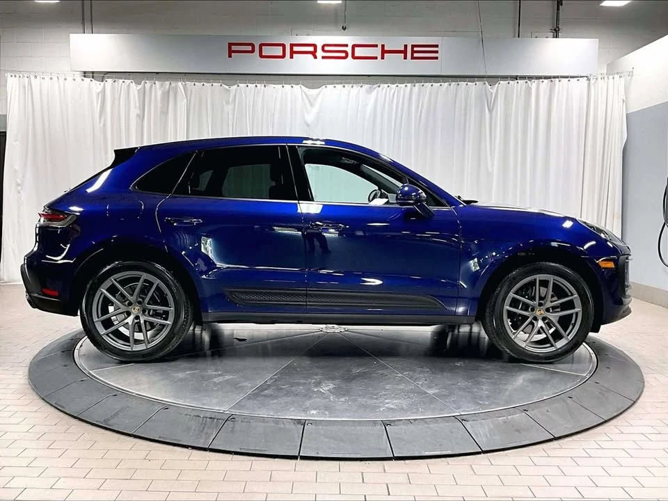 2025 Porsche Macan Electric - Image 8 of 20