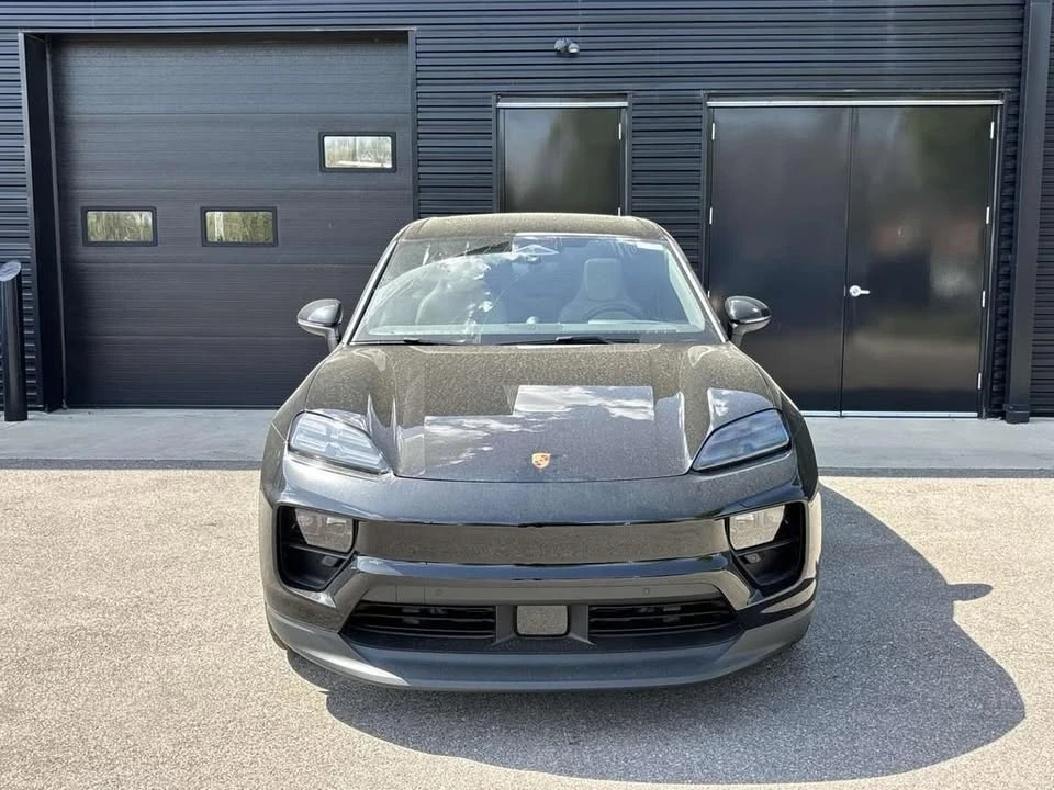 2025 Porsche Macan Electric - Image 2 of 14