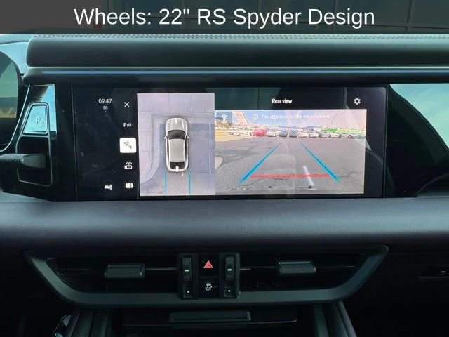 2025 Porsche Macan Electric - Image 14 of 20
