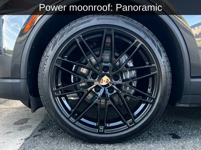 2025 Porsche Macan Electric - Image 6 of 20