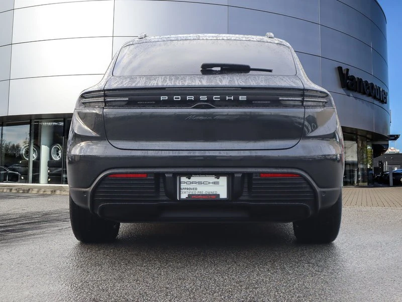 2025 Porsche Macan Electric - Image 4 of 20