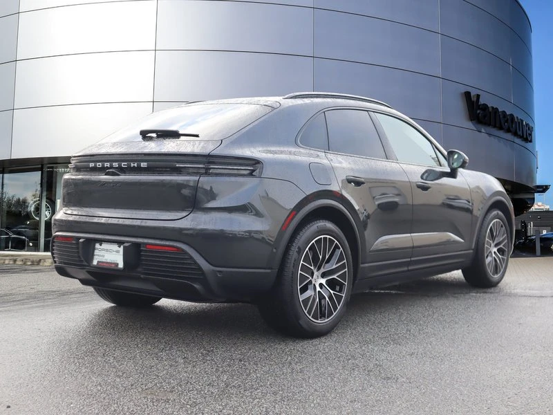 2025 Porsche Macan Electric - Image 5 of 20