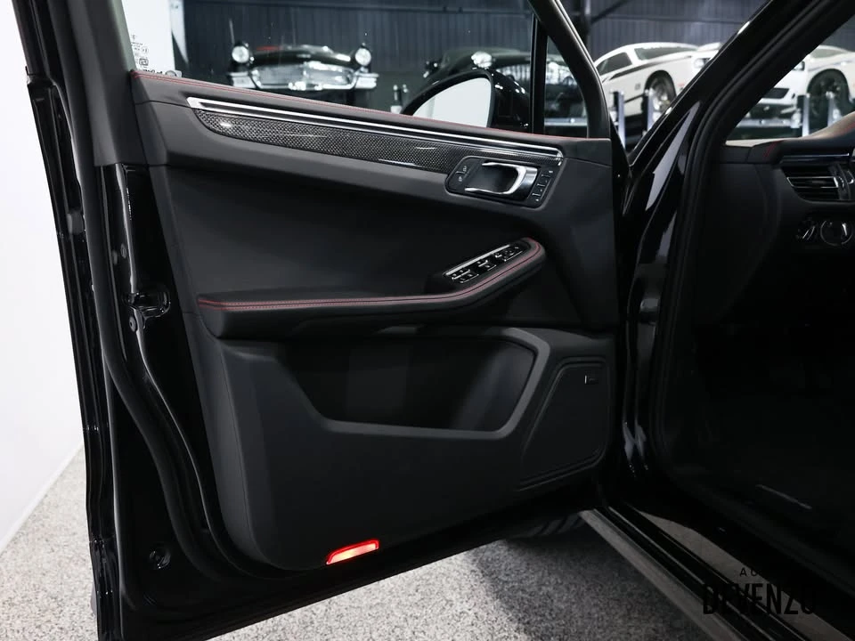 2025 Porsche Macan GTS - Image 11 of 20