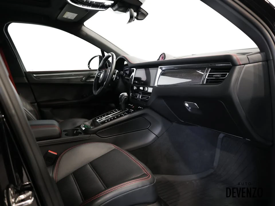 2025 Porsche Macan GTS - Image 7 of 20