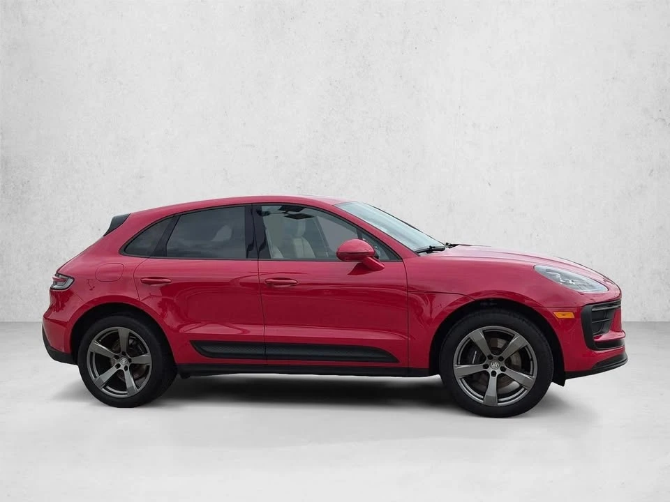 2025 Porsche Macan T - Image 8 of 19