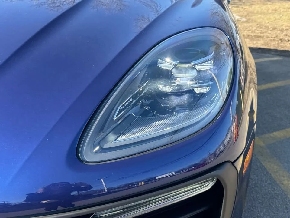 2025 Porsche Macan T - Image 11 of 20