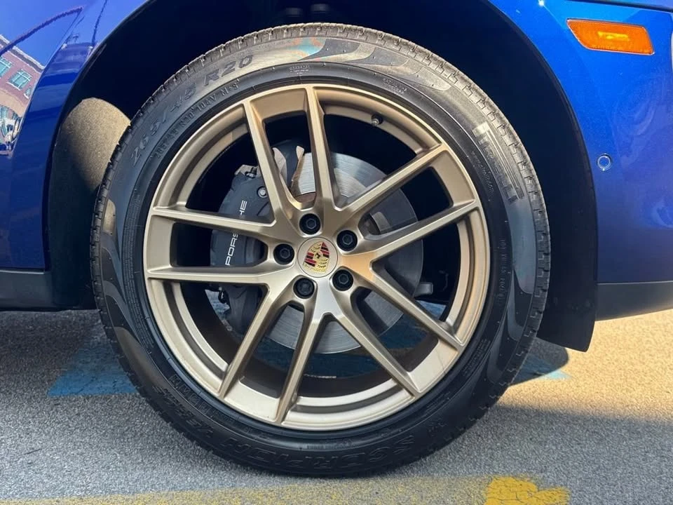 2025 Porsche Macan T - Image 8 of 20