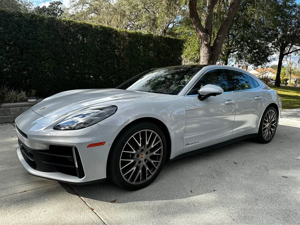 2025 Porsche 976 Panamera - Image 6 of 7