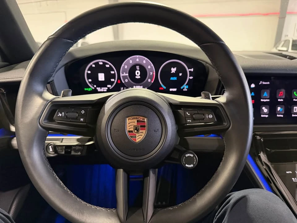 2025 Porsche 976 Panamera - Image 4 of 16