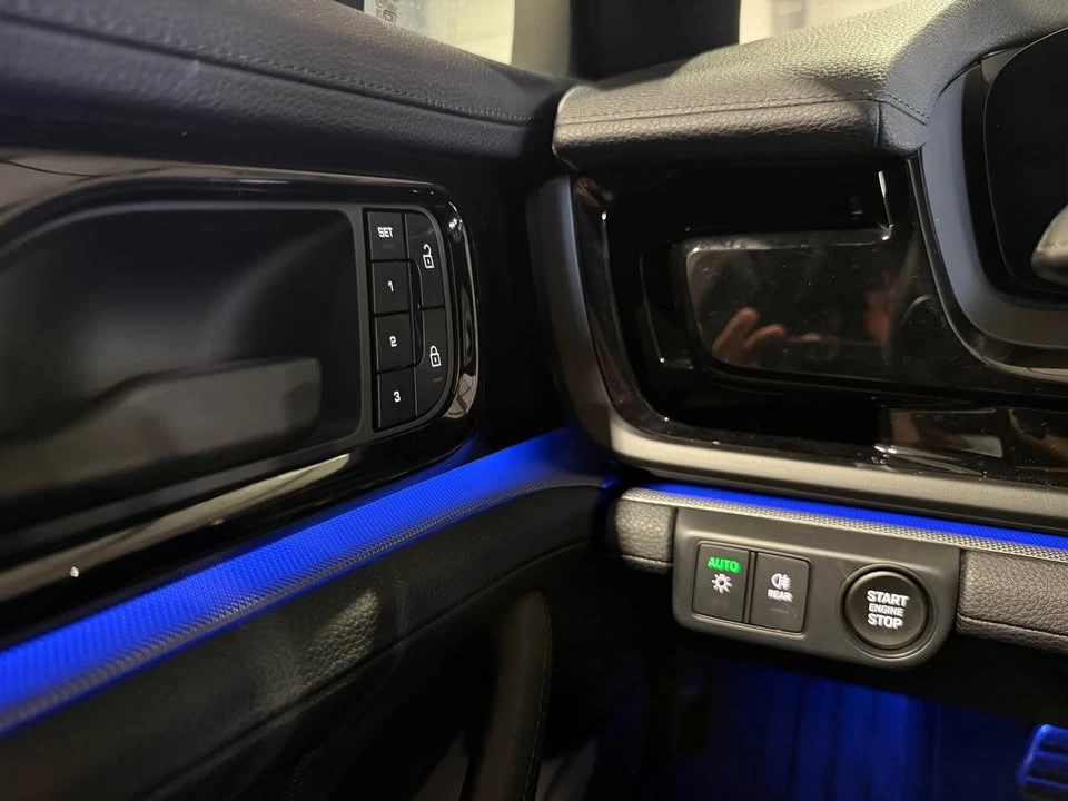 2025 Porsche 976 Panamera - Image 6 of 16
