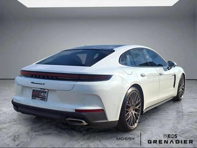 2025 Porsche 976 Panamera - Image 3 of 20