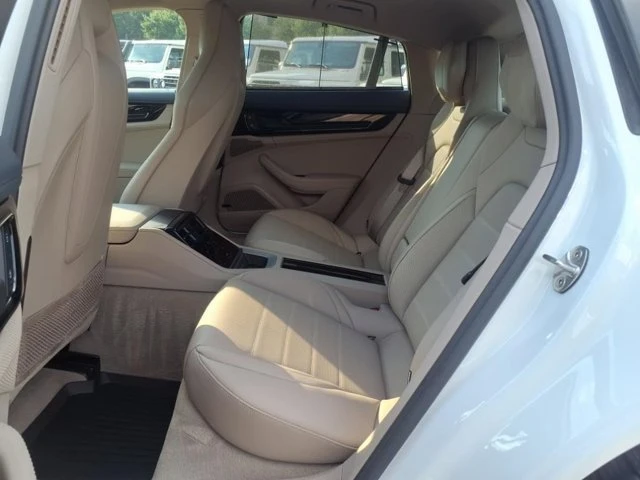 2025 Porsche 976 Panamera - Image 18 of 20