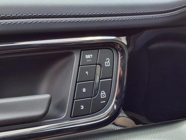 2025 Porsche 976 Panamera - Image 10 of 20