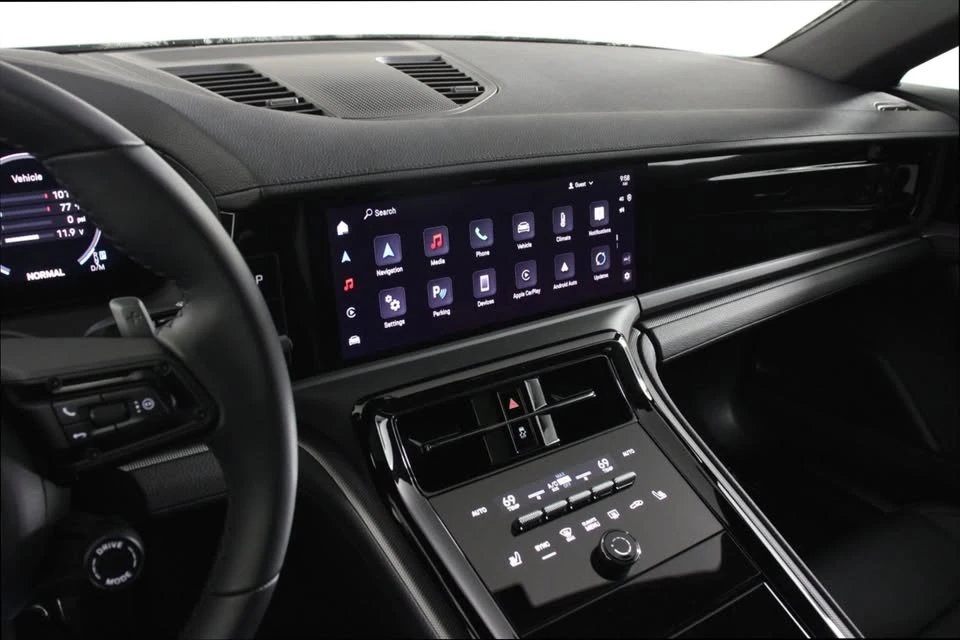 2025 Porsche 976 Panamera - Image 7 of 19