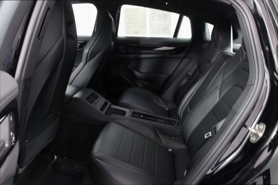 2025 Porsche 976 Panamera - Image 19 of 19