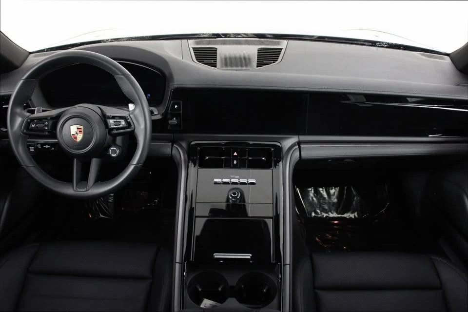 2025 Porsche 976 Panamera - Image 5 of 19