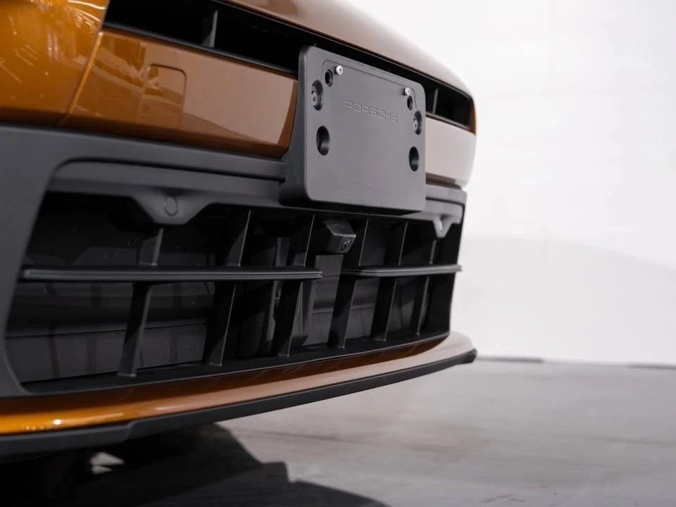 2025 Porsche 976 Panamera - Image 3 of 18