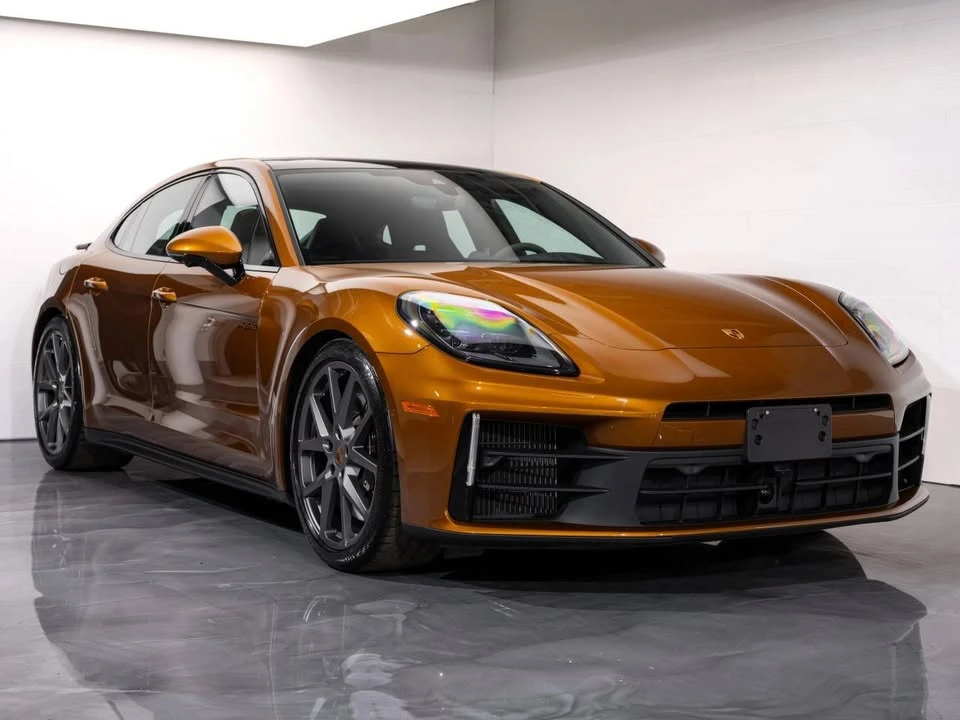 2025 Porsche 976 Panamera - Image 12 of 18