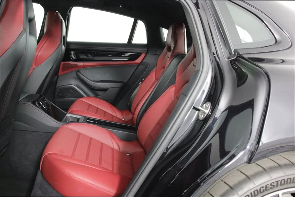 2025 Porsche 976 Panamera - Image 20 of 20