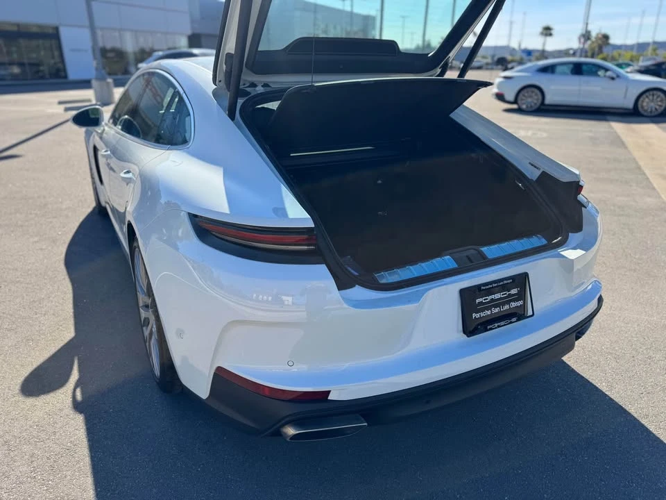 2025 Porsche 976 Panamera - Image 5 of 16