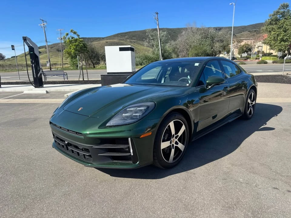 2025 Porsche 976 Panamera - Image 5 of 17