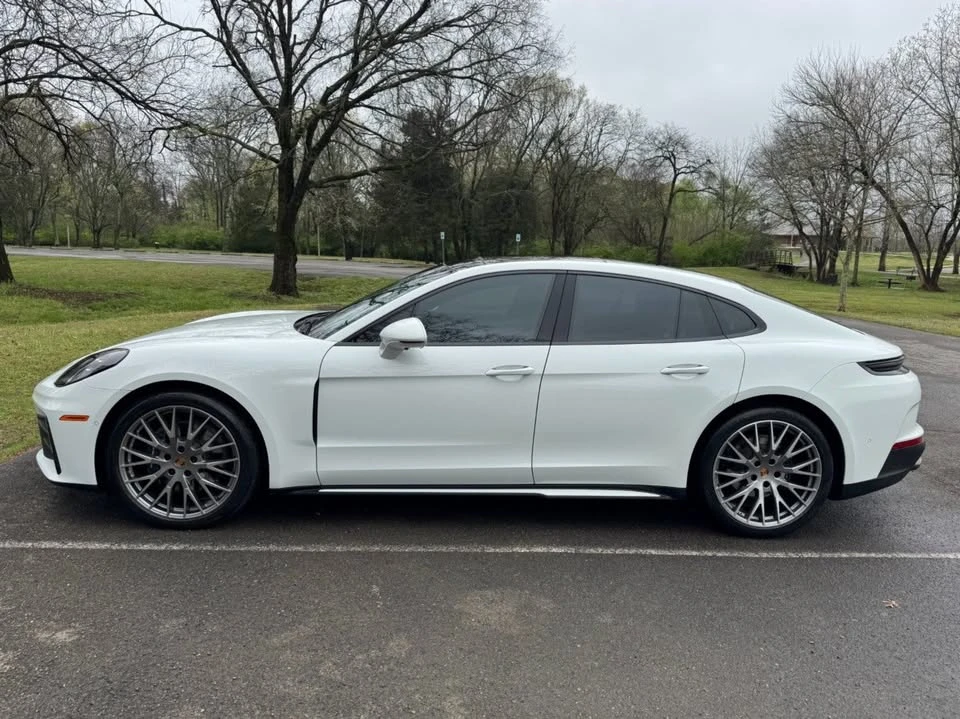 2025 Porsche 976 Panamera - Image 7 of 20