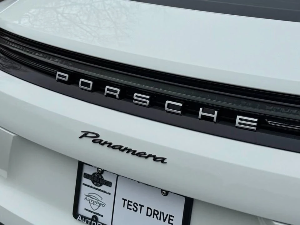 2025 Porsche 976 Panamera - Image 18 of 20