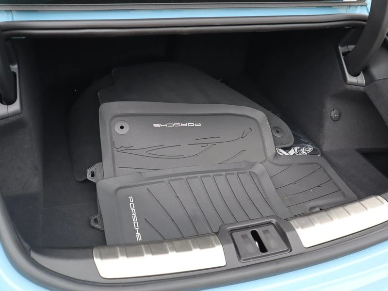 2025 Porsche Taycan 4S - Image 14 of 19