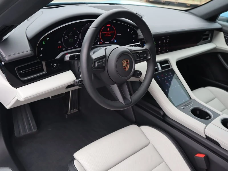 2025 Porsche Taycan 4S - Image 9 of 19
