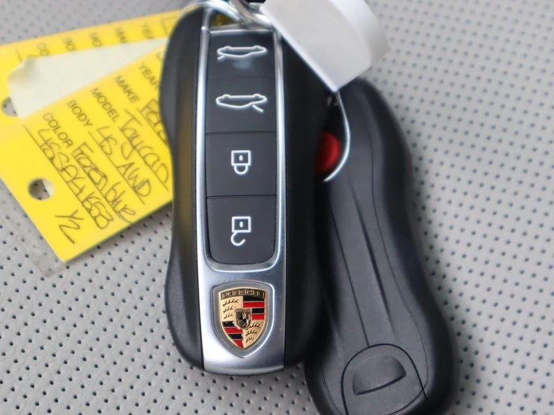 2025 Porsche Taycan 4S - Image 19 of 19