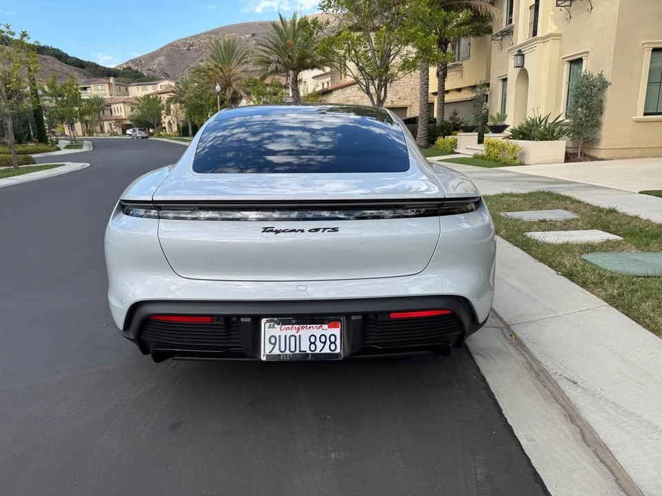 2025 Porsche Taycan GTS - Image 4 of 17