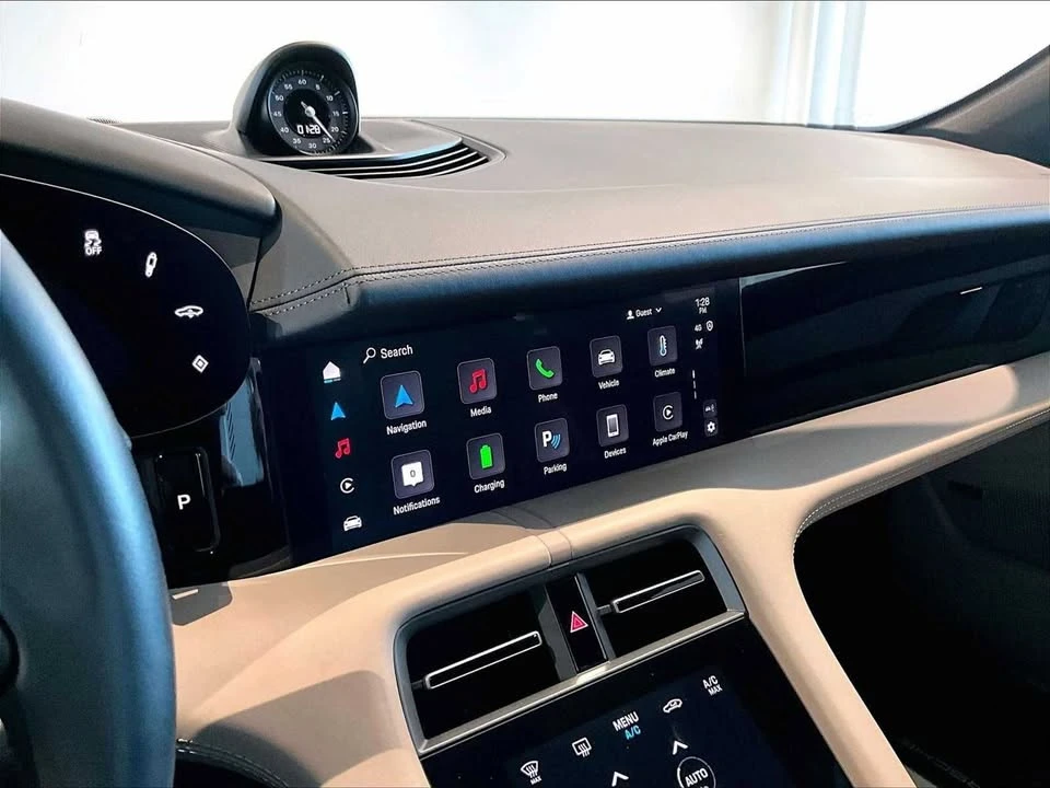 2025 Porsche Taycan - Image 16 of 20