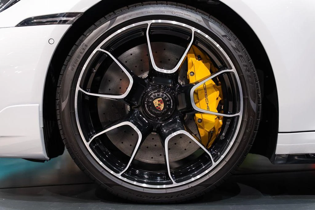 2025 Porsche 992 Turbo - Image 17 of 31